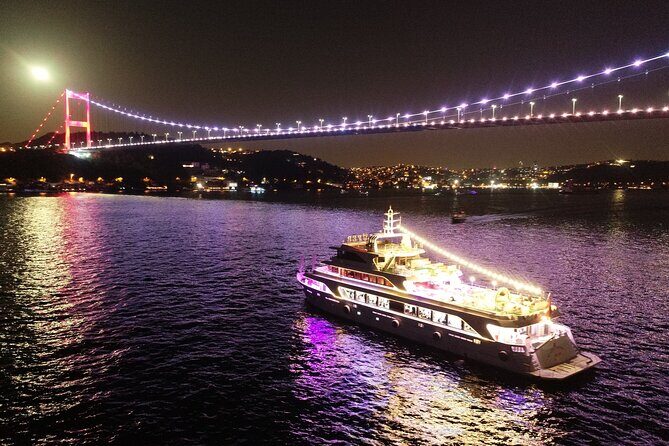 Bosphorus Dinner Cruise with Show and Private Table - What the Reviews Actually Tell Us (The Honest Assessment)