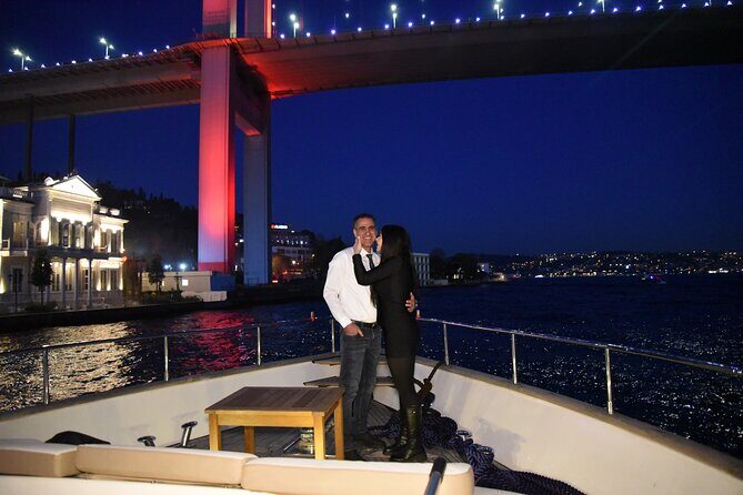 Bosphorus Night Cruise with Luxury Yacht - What to Expect on this Bosphorus Night Cruise