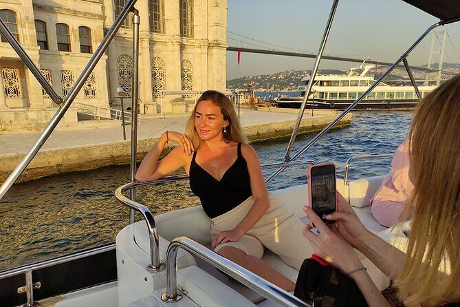 Bosphorus Sunset Cruise with Wine, Feel Special On A Luxury Yacht - An In-Depth Look at the Bosphorus Sunset Cruise