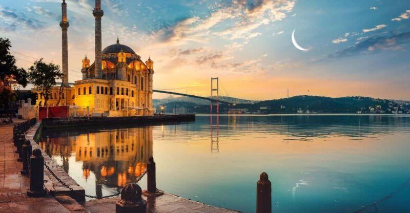 Bosphorus Tour in the Heart of Istanbul - Key Points
