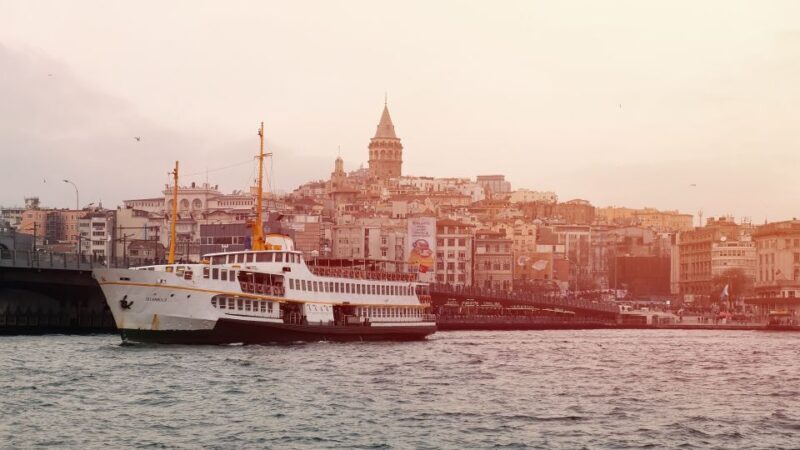 Bosphorus Tour With Lunch - Exploring the Bosphorus Tour With Lunch: What You Can Expect
