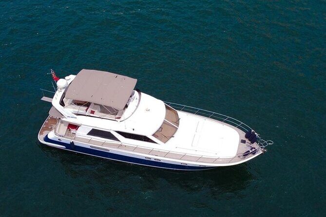 Bosphorus Yacht Cruise at Sunset with Snacks - Key Points