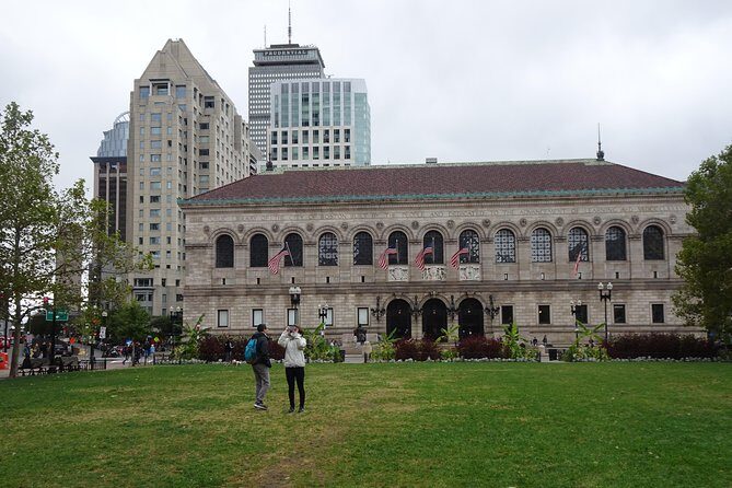 Boston Back Bay self-guided walking tour & scavenger hunt - The Value of the Experience