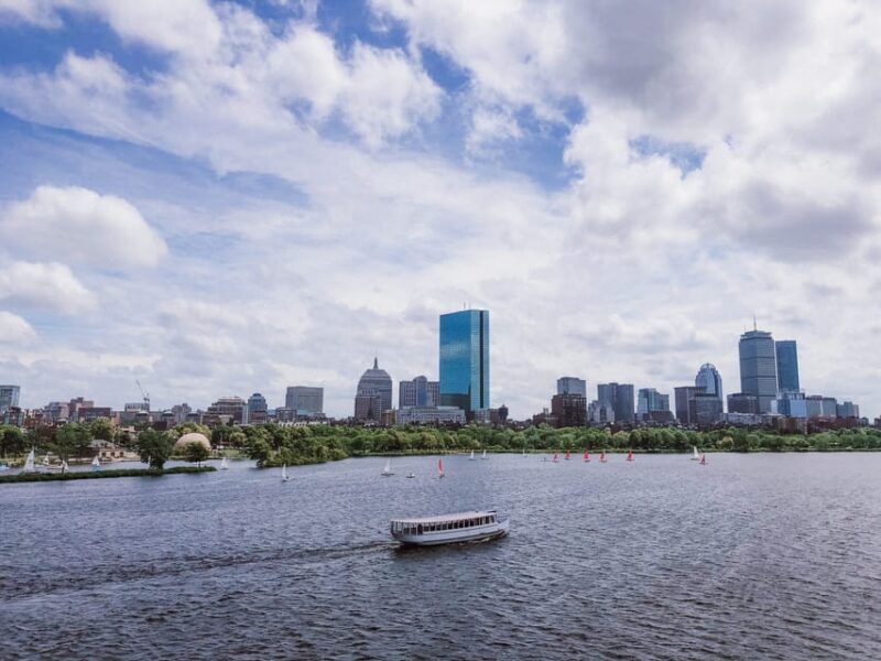 Boston: Charles River Sunset and Cocktail Cruise - The Experience and Atmosphere