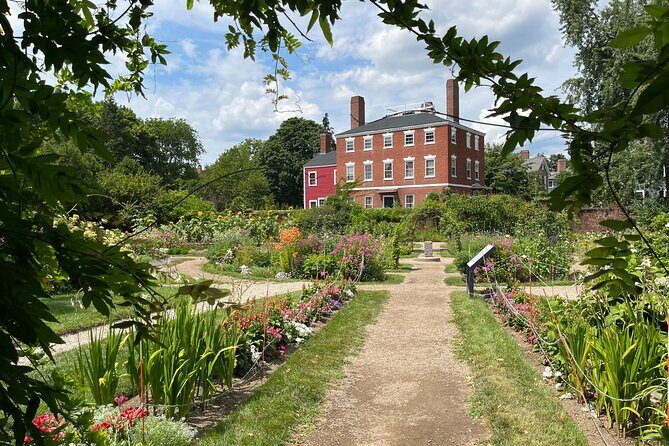 Boston Day Tour by Ferry: Salem Witch Trials Past to Present - Final Thoughts