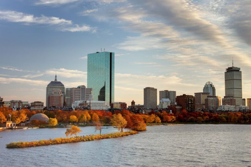 Boston Harbor Fall Foliage Weekend Brunch Cruise - A Closer Look at the Boston Harbor Fall Foliage Cruise