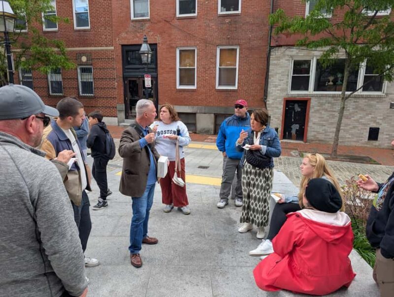 Boston: North End & Litte Italy Food Tour with 6 Tastings - The Guide and Group Experience