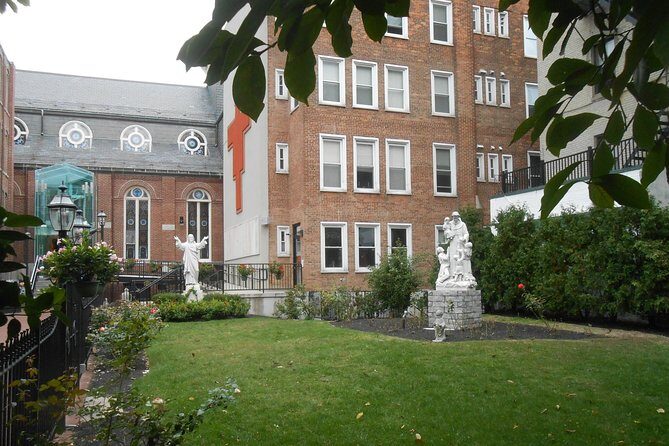 Boston North End self-guided walking tour & scavenger hunt - The Experience on the Ground