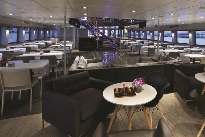 Boston Signature Dinner Cruise - An In-Depth Look at the Boston Signature Dinner Cruise Experience