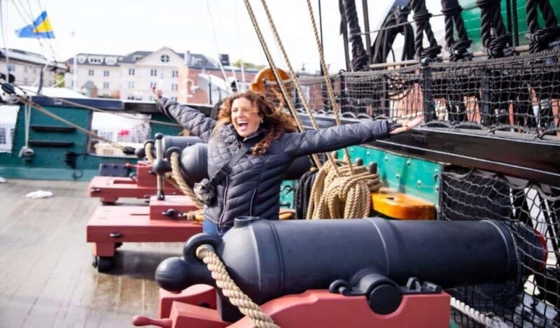 Boston Small Group Walking Tour with Cruise & Constitution - The Experience in Detail