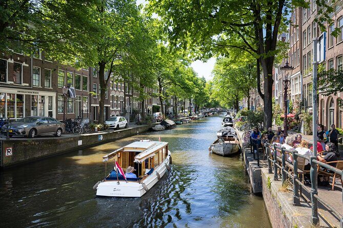Boutique Amsterdam Food Tour - private and shared tour options - Who Should Consider This Tour?
