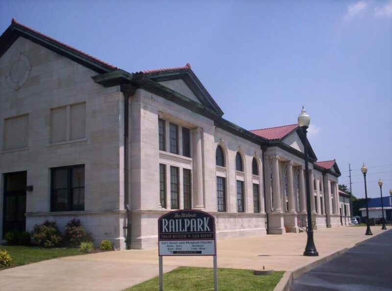 Bowling Green: Historic RailPark & Train Museum Entry & Tour - A Closer Look at the Experience