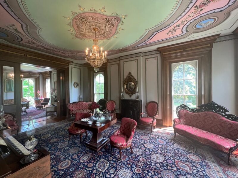 Bowling Green: Riverview at Hobson Grove Historic House - The Sum Up