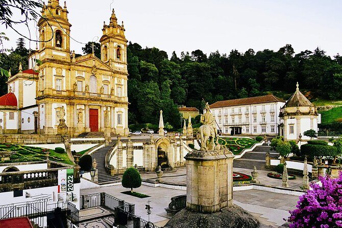 BRAGA AND GUIMARÃES: Private Historic Tour from Porto - Key Points