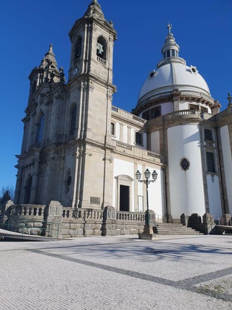 Braga and Guimaraes private tour from Porto - FAQ