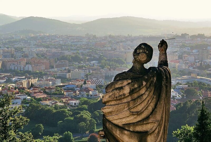 BRAGA E GUIMARÃES: Historical Private Tour from Porto - What Makes This Tour Stand Out