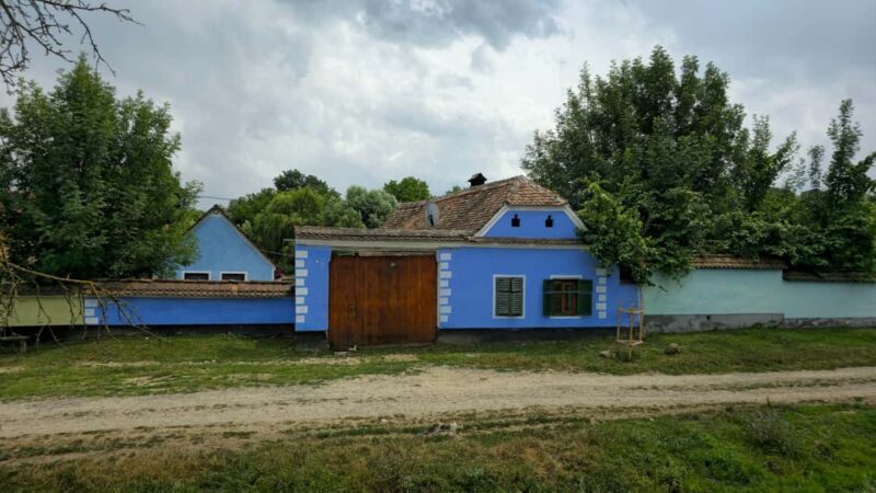 Braov: 3-Day Highlights of Transylvania Private Tour - Day 3: Medieval Fortresses and Village Life