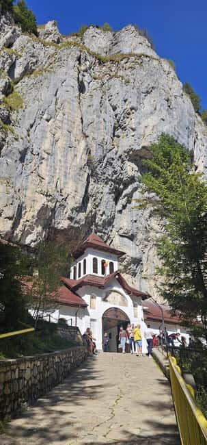 Braov/Bucharest: Peles Castle, Bolboci Lake& Ialomitei Cave - Who Will Love This Tour?