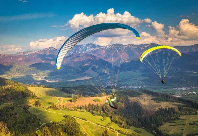 Braov: Tandem Paragliding Flight with Cable Car Ride - What Makes It Special?