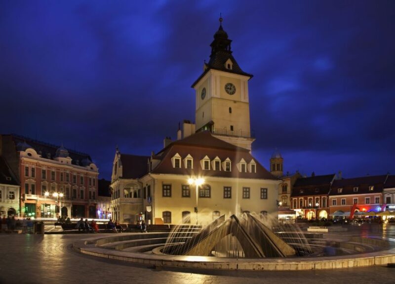 Brasov: Candlelight Tour of Medieval Architecture - The Practicalities: Value, Pricing, and Group Dynamics