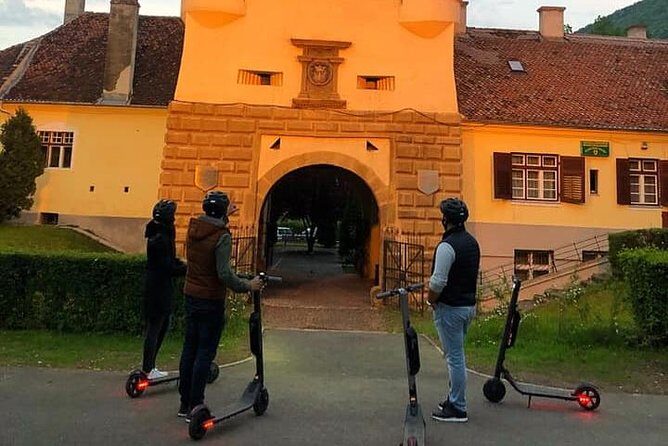Brasov Old Town Guided Tour With Electric Scooters - Why We Think This Tour Works Well
