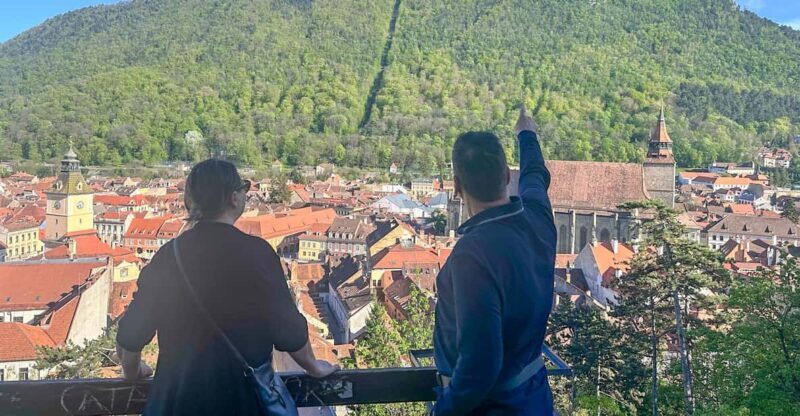 Brasov: Walking Tour of the Old Town & Photo Hotspots - Key Points