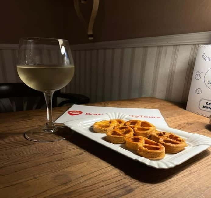 Bratislava: Guided Walking Tour at Night with Old Town - Key Points