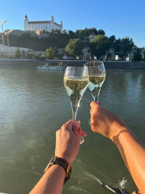 Bratislava: Panorama Cruise with Unlimited Prosecco - Introduction