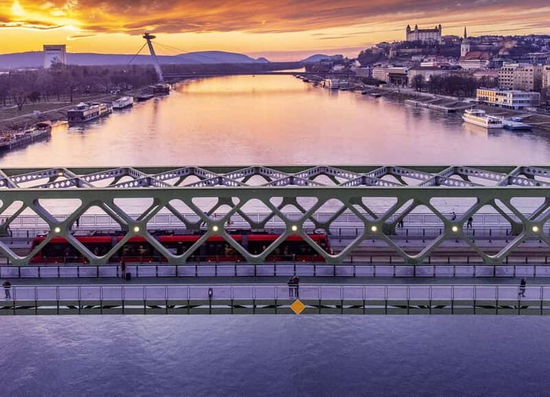 Bratislava: Panorama Cruise with Unlimited Prosecco - Wrap-Up: Who Should Consider This Cruise?