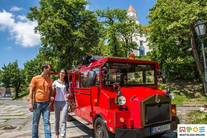 Bratislava: Sightseeing Bus Tour - Key Points