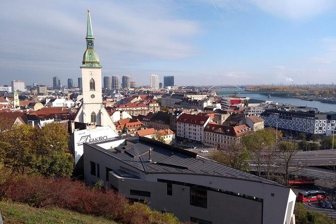 Bratislava walk tour with bonuses and castle 3 + Tip, kids free - Who Will Love This Tour?