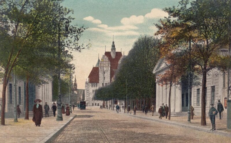 Bremen: Historic old town tour with Geo Epoche - Key Points