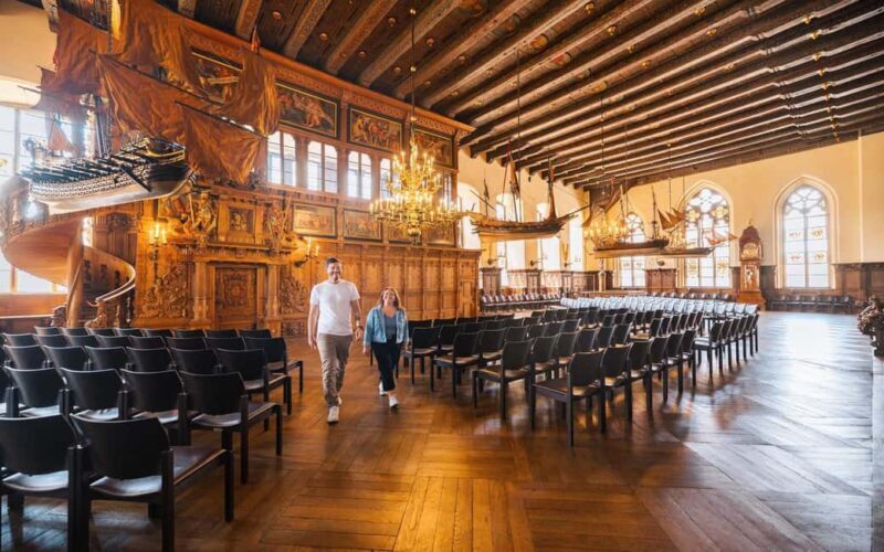 Bremen: Public Tour of the Town Hall (Tour in English) - Key Points