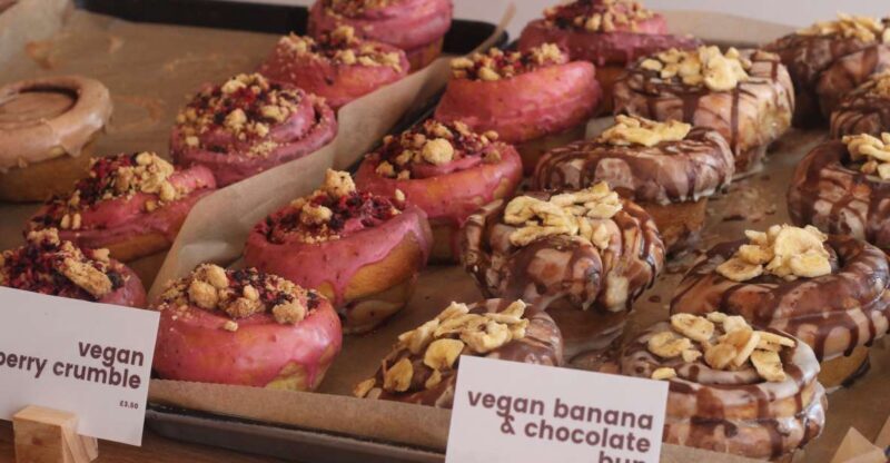 Brighton: A Delicious Donut Adventure Through The Lanes - Brighton: A Delicious Donut Adventure Through The Lanes