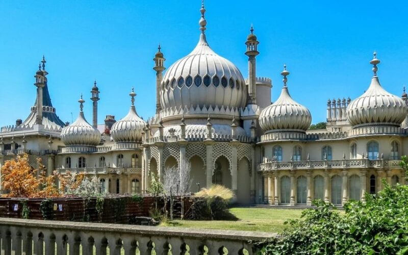 Brighton: City Walking Tour & Exploration Game - Who Is This Tour Best For?