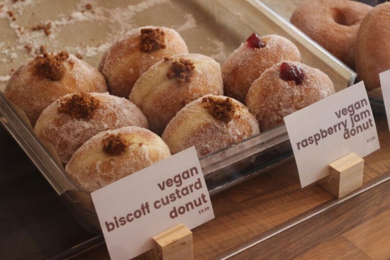 Brighton: Sweet Holiday Treats on a Delicious Donut Tour - An Inviting Introduction to Brighton’s Festive Charm and Donuts