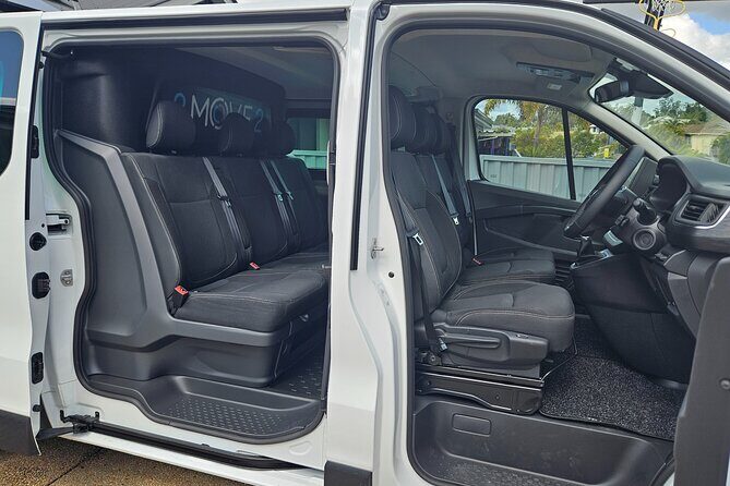 Brisbane and Gold Coast Personal Airport Private Transfer - Inside the Vehicle: Comfort and Space