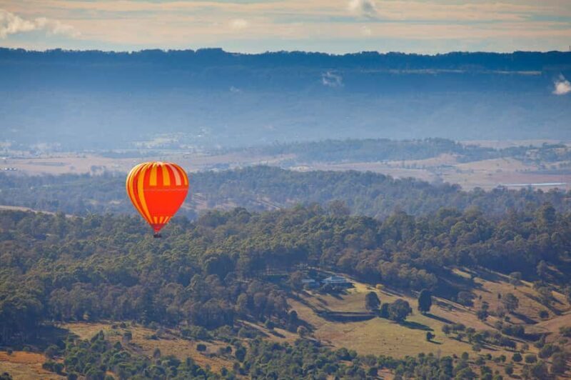 Brisbane: Hot Air Balloon Flight with Vineyard Breakfast - Who Should Consider This Experience?