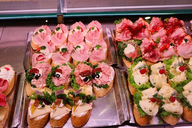 Brno Food Tasting Tour in Hidden Gems for Small Groups - Key Points