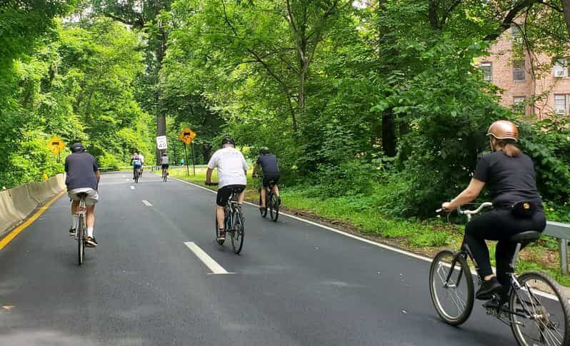 Bronx River Parkway Bicycle Sunday with Bike Rental - How does the experience work?