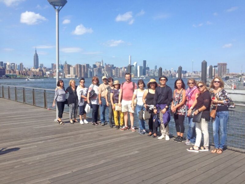 Brooklyn: 2-Hour Best of Brooklyn Walking Tour -Williamsburg - Exploring Williamsburg in a Nutshell