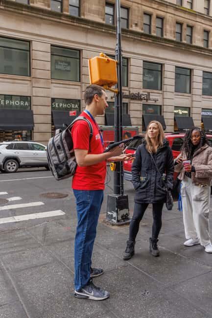 Brooklyn: Discover Hidden NYC Subway Secrets - Private - Who Should Consider This Tour?