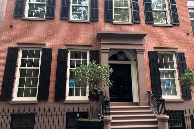 Brooklyn Heights: A Self-Guided Tour from the Promenade to Truman Capote's house - The Practicalities: What’s Included and What’s Not