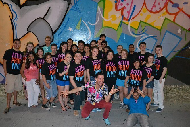 Brooklyn Street Art Graffiti Private Tour by Foot and Subway - Wrapping It Up