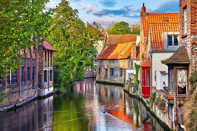 Bruges: City Walk with Audio Guide in 7 Languages on your Phone - FAQs