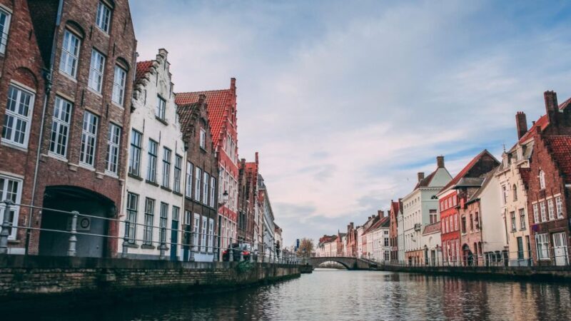 Bruges: Express Walk with a Local in 60 minutes - What to Expect on the Walk