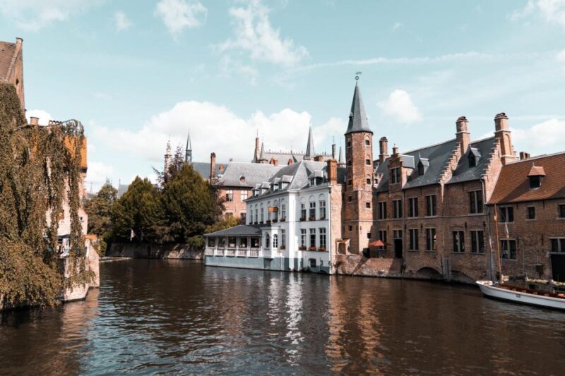 Bruges: Express Walk with a Local in 60 minutes - Final Thoughts