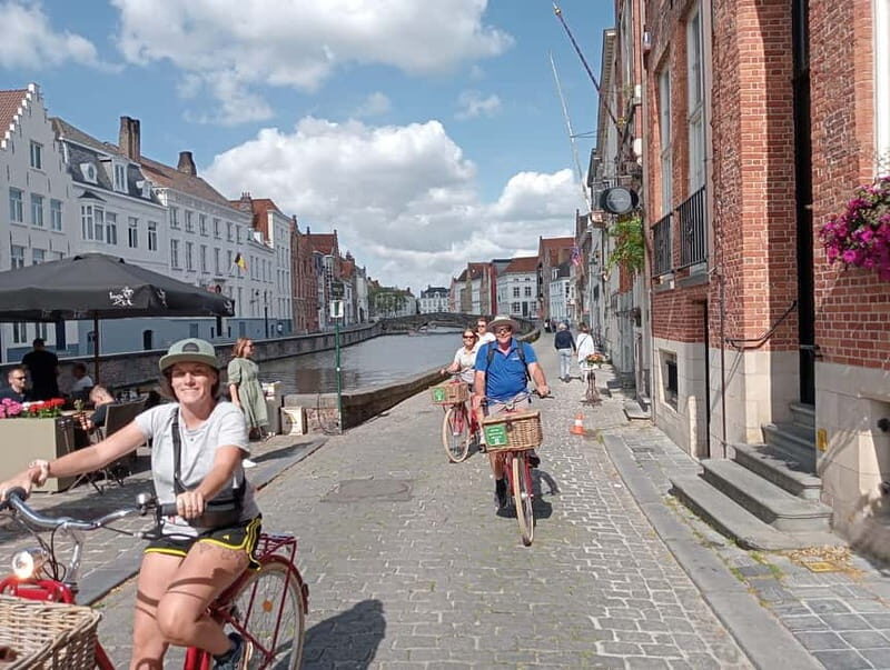 Bruges: Guided Retro Bike Tour of Highlights and Hidden Gems - The Real Value: Is It Worth It?