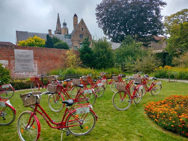 Bruges: Guided Retro Bike Tour of Highlights and Hidden Gems - Who Should Consider This Tour?