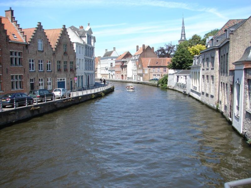 Bruges Private 2-Hour Walking Tour - Key Points